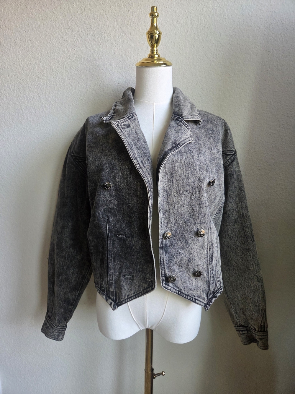 Vintage 80s Rose Denim Acid Wash Cropped Jean Jacket Double Breasted M